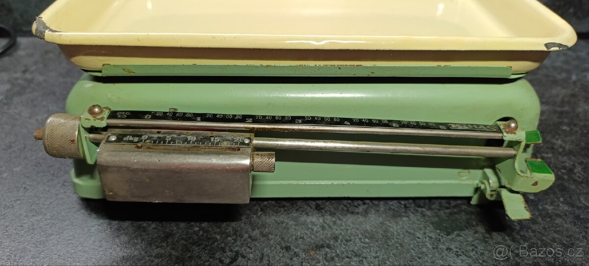 Stará stolní váha MIKAS - 2