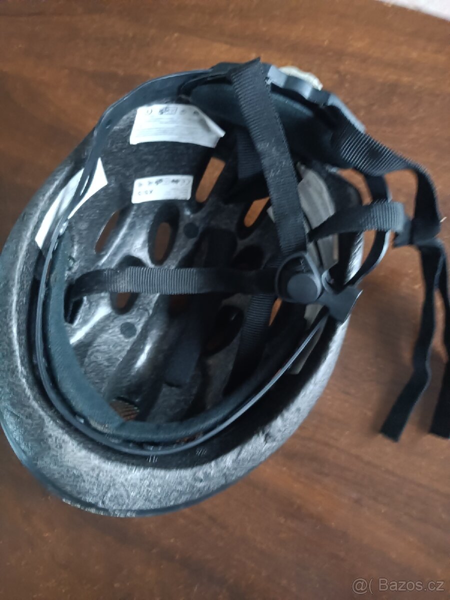 Dětská cyklistická helma - 2