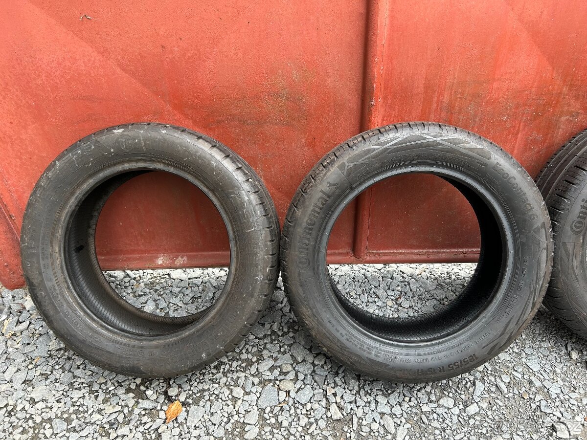 Prodám gumy 185/55/15 Continental - 2