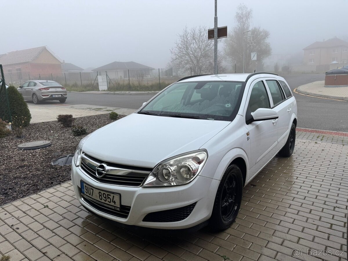 Opel Astra h 1.9 cdti - 2