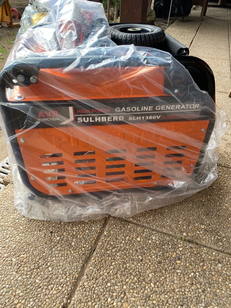 ELEKTROCENTRÁLA 7 kW / 230V + 400V – BENZÍN, NOVÁ - 2