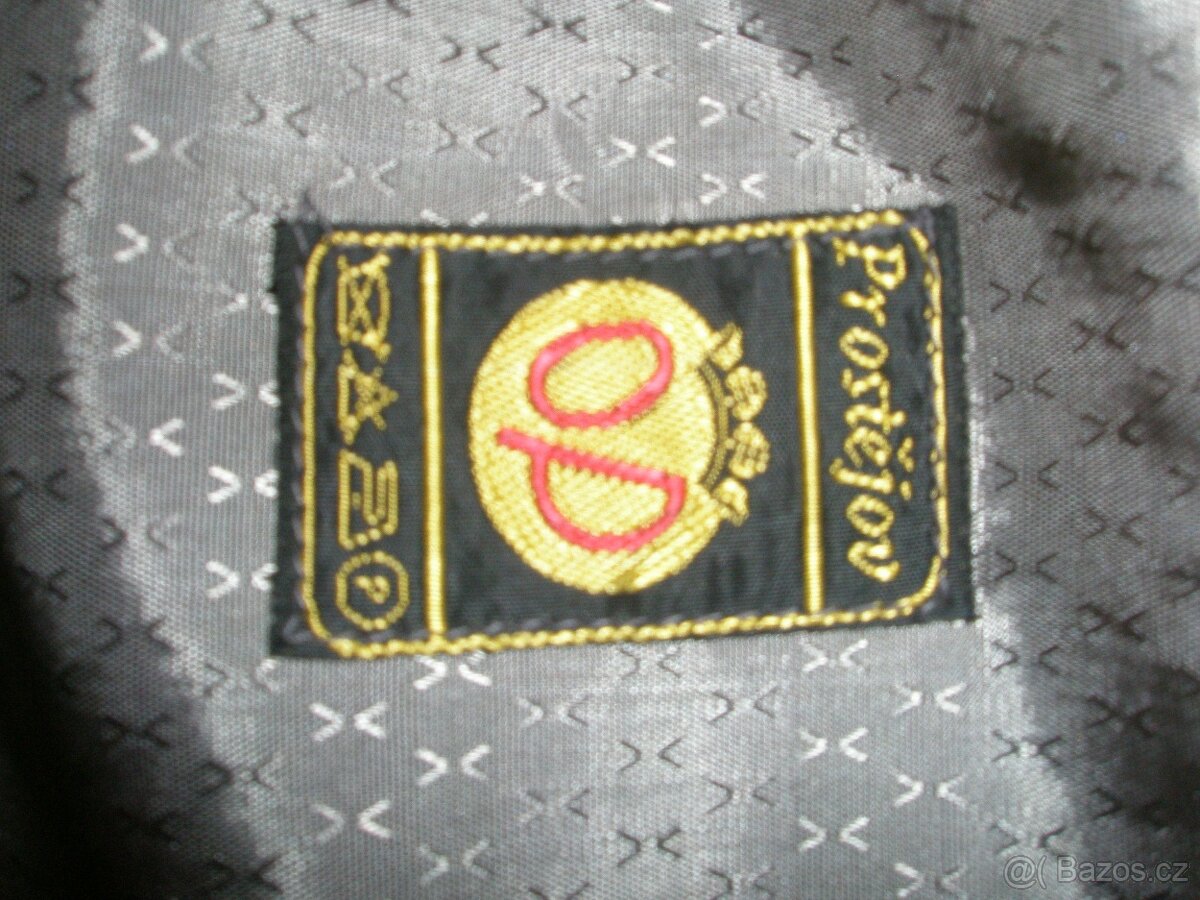 vlněné kvádro - 2