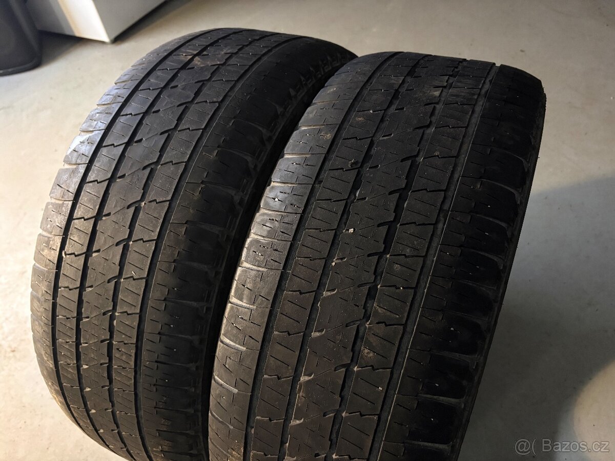Letní pneu Bridgestone 285/45R22 - 2