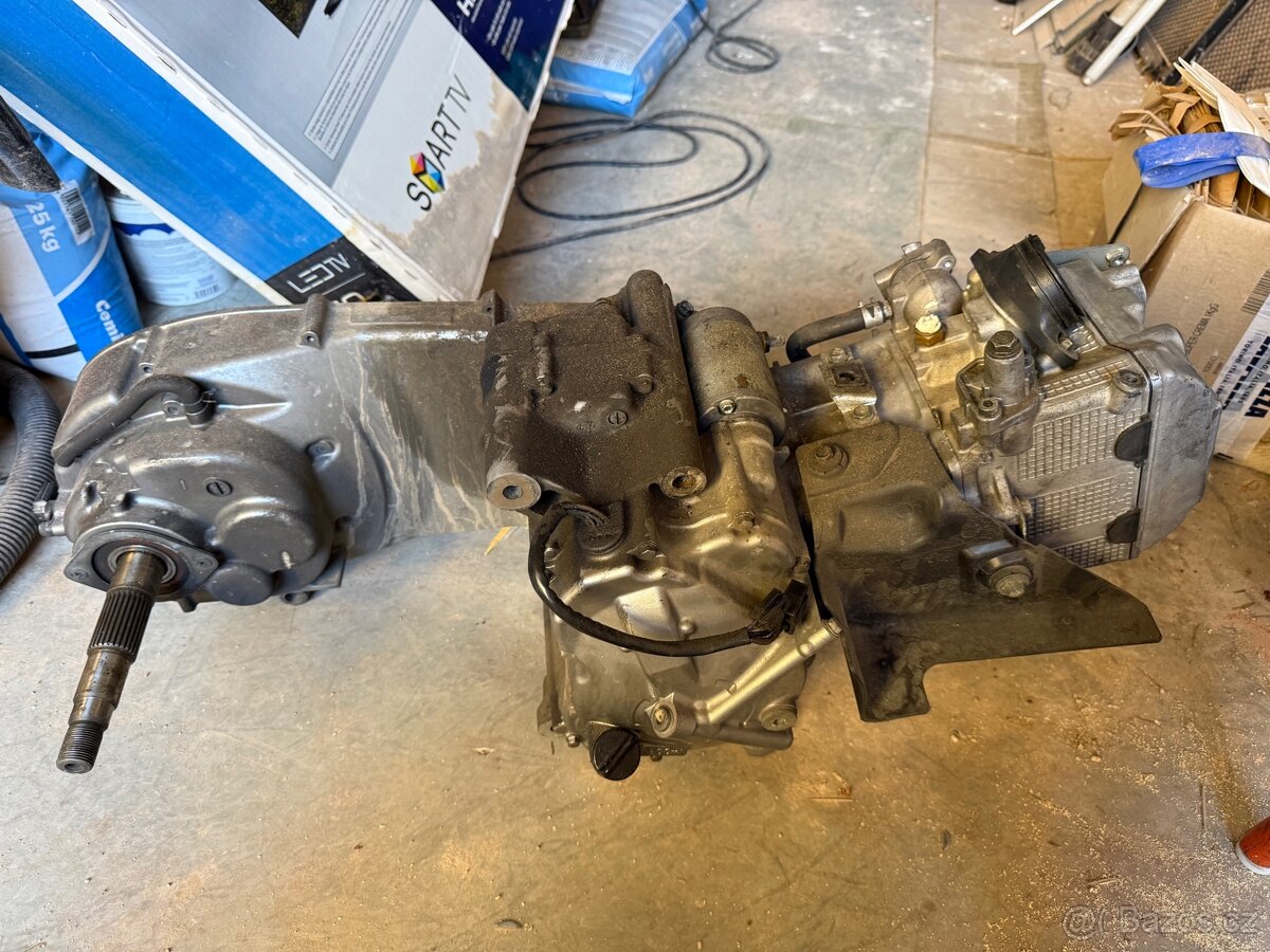 Motor S.Burgman 400 K7 - 2