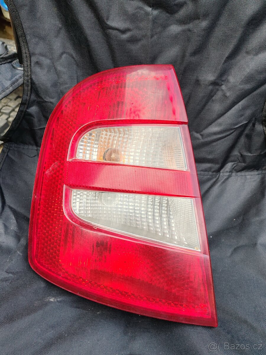 Zadní světlo škoda fabia 1 hatchback - 2