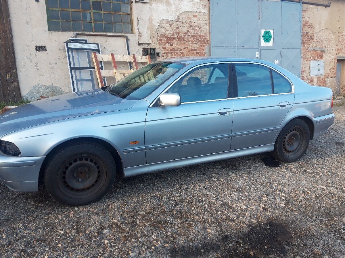 BMW E39 sedan facelift - 2