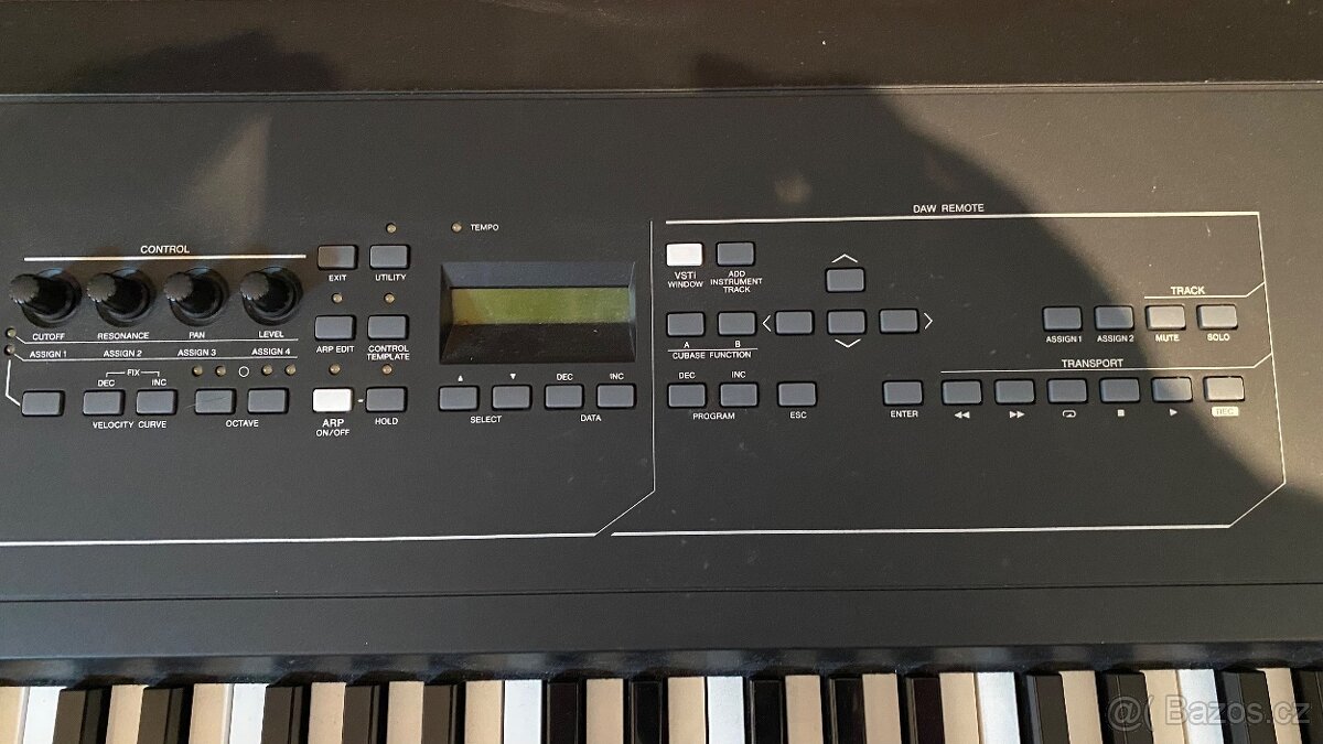 Yamaha KX-8 - 2