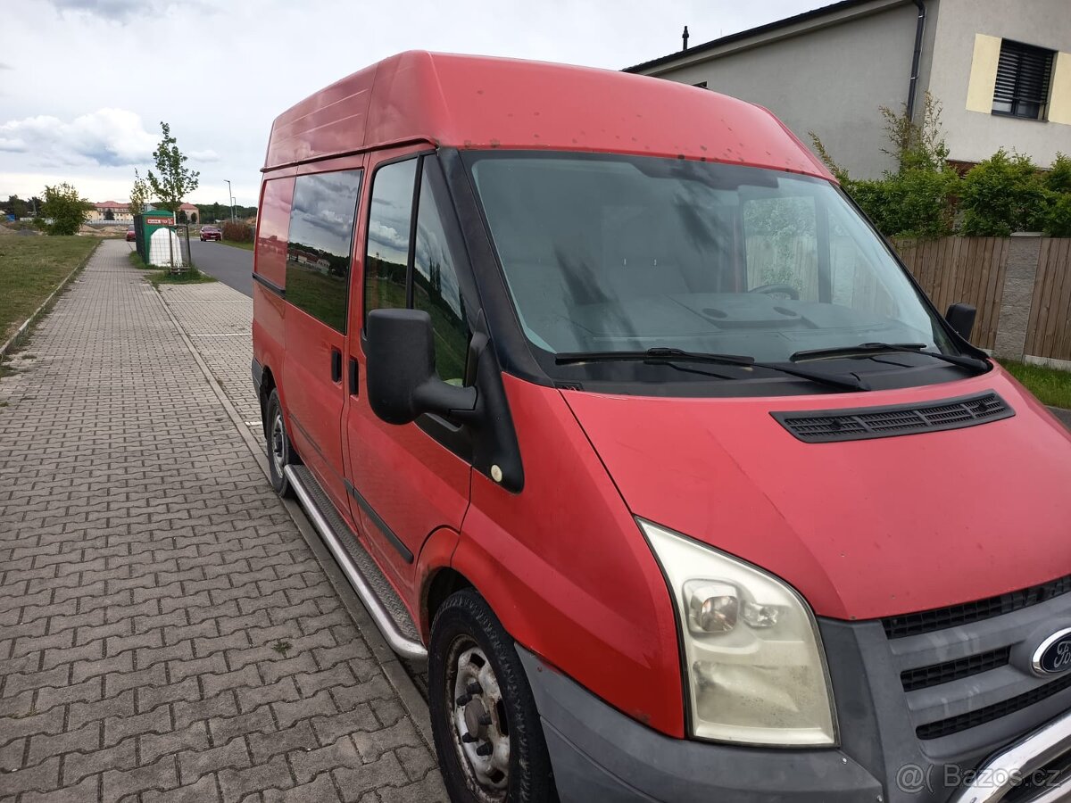 FORD TRANSIT 2.2 TDi 6 místné - 2