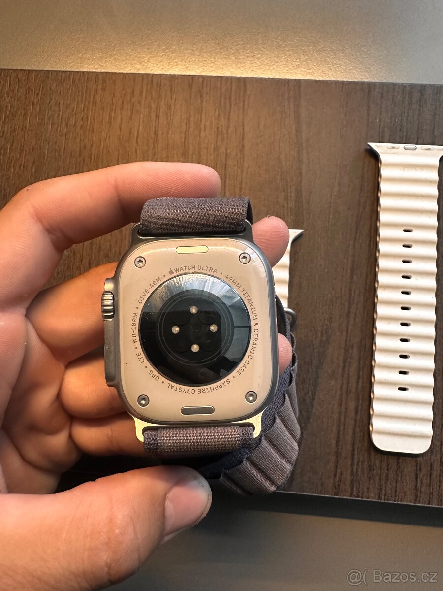 Apple Watch Ultra 2 - 2