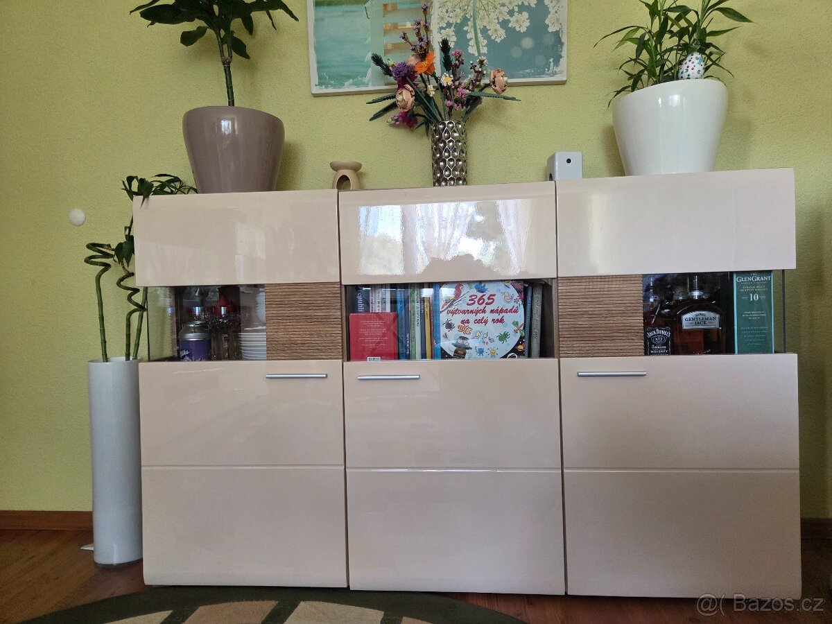 Nábytek - TV stěna + komoda - 2
