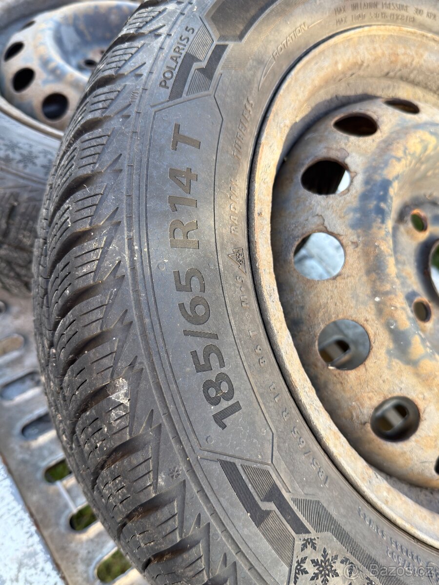 Zimní pneu 185/65R14 + disky - 2