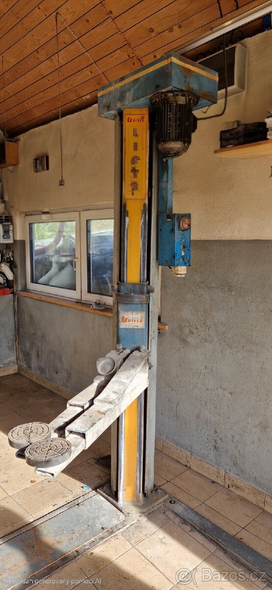 Dvousloupový zvedák - 2