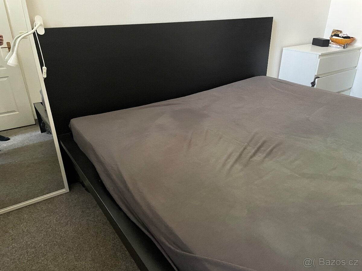 IKEA postel MALM (200x180cm)+ 2x rošt + matrace - 2