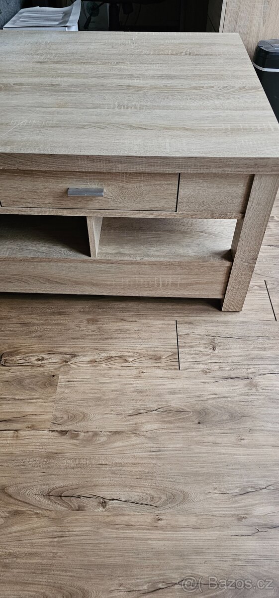 Konferenční stolek - 2