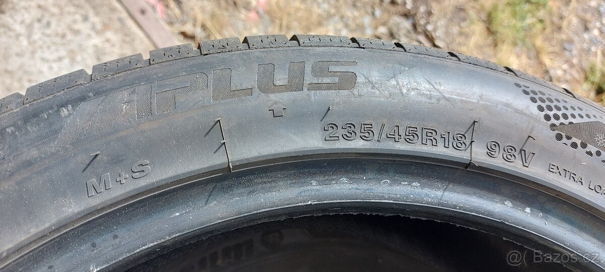 Zimní pneu 235/45R18 Aplus (77) - 2