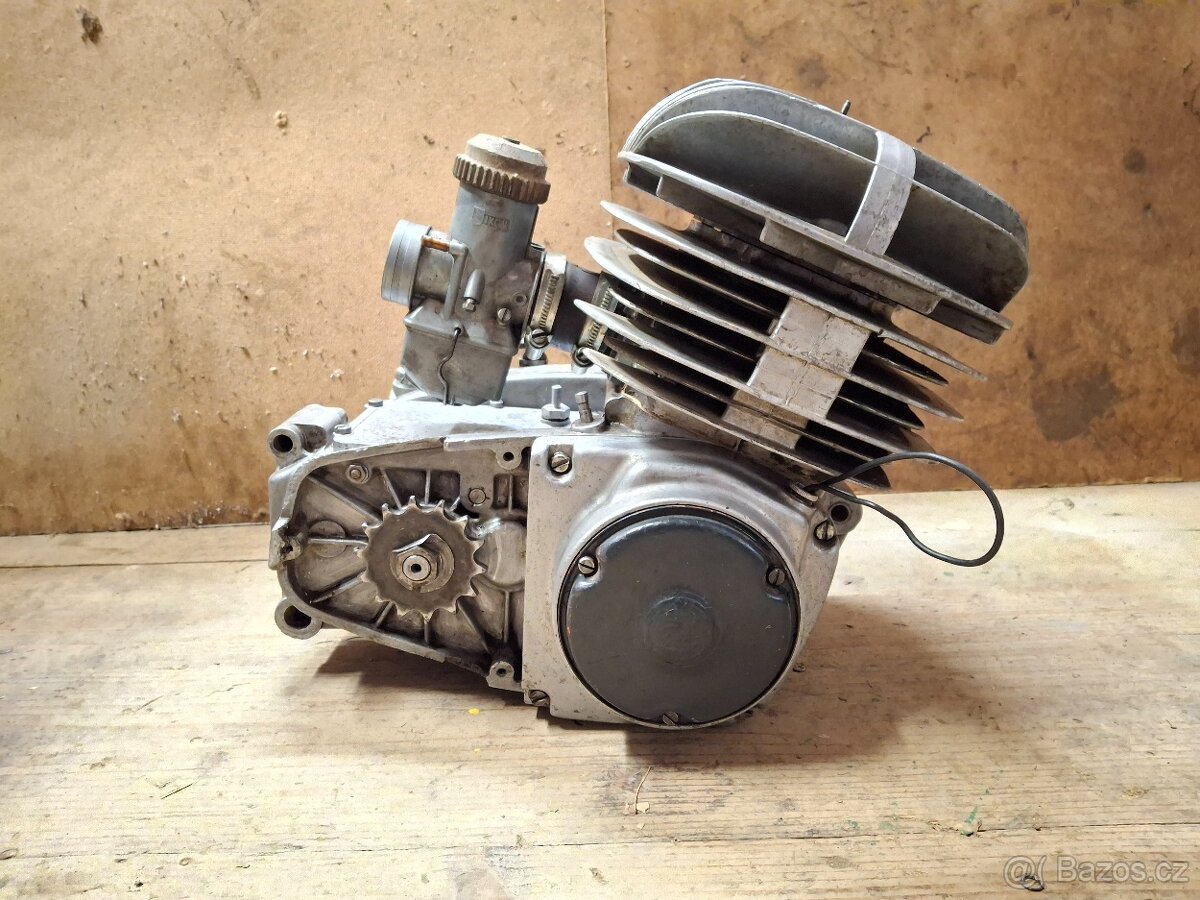 Motor čz 250 513 motokros - 2