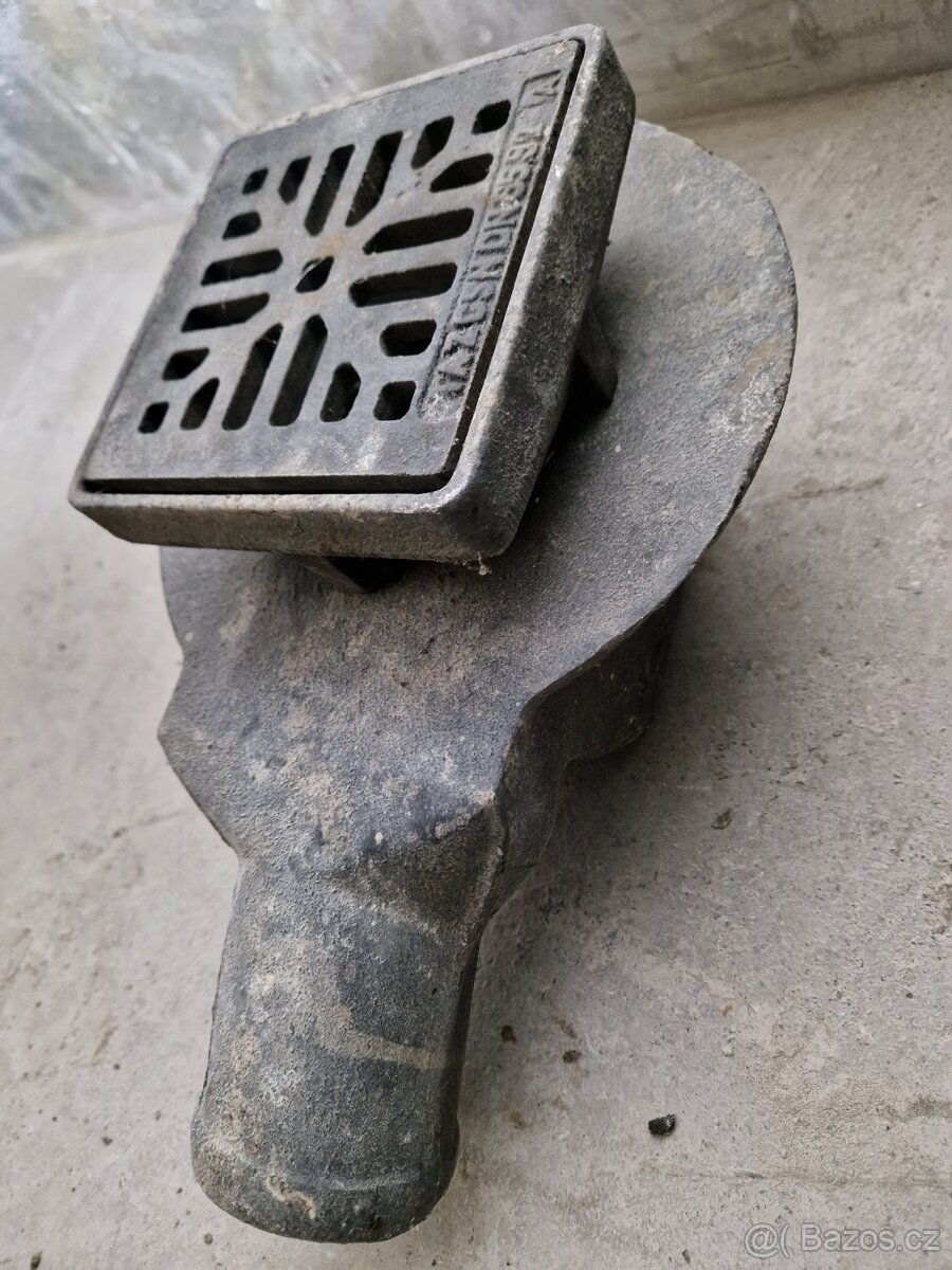 LITINOVÁ GARÁŽOVÁ / DVORNÍ VPUSŤ, LAPAČ SPLAVENIN, DN 65mm - 2