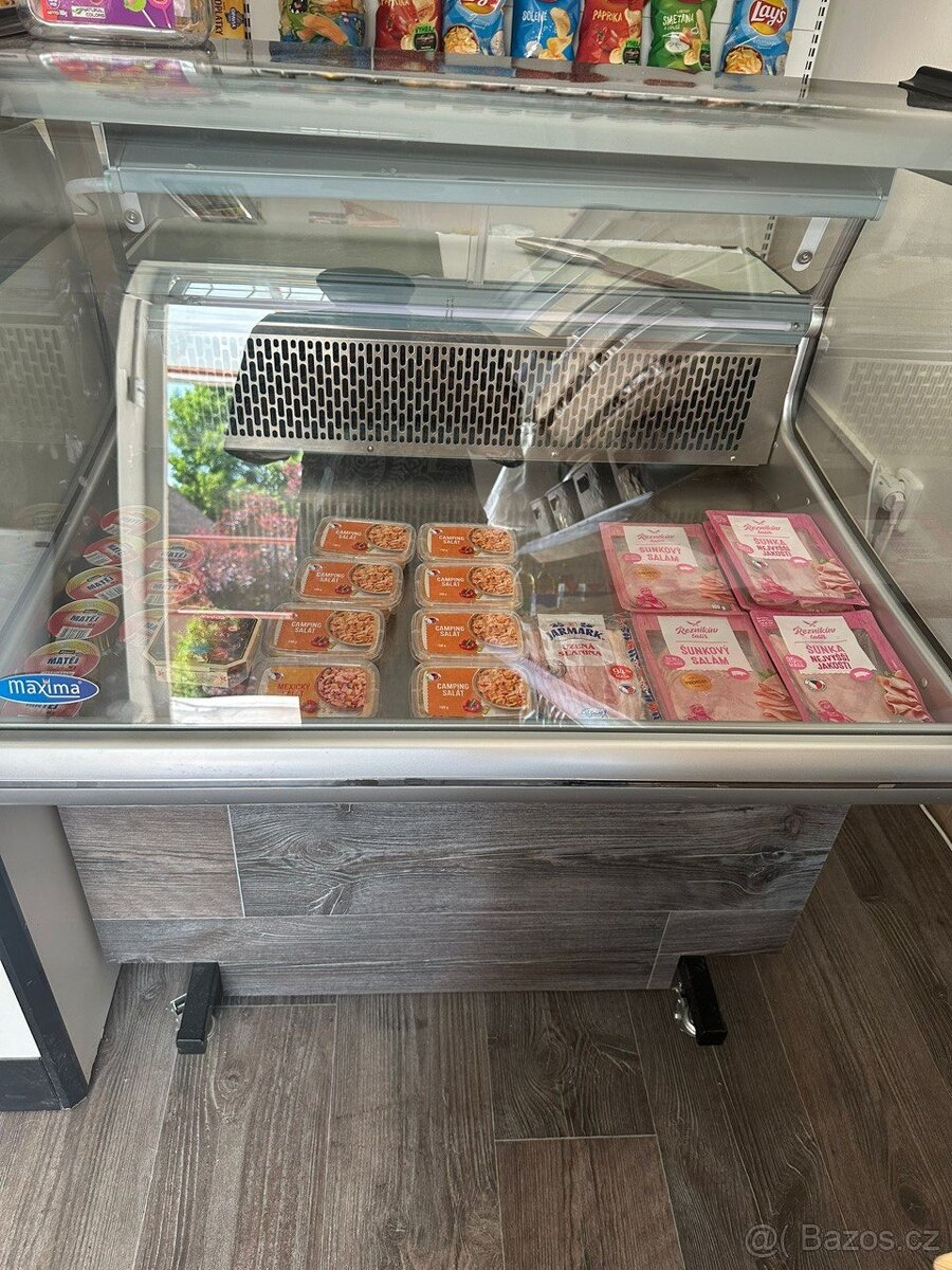 Chladici vitrína se stojanem 175L - 2