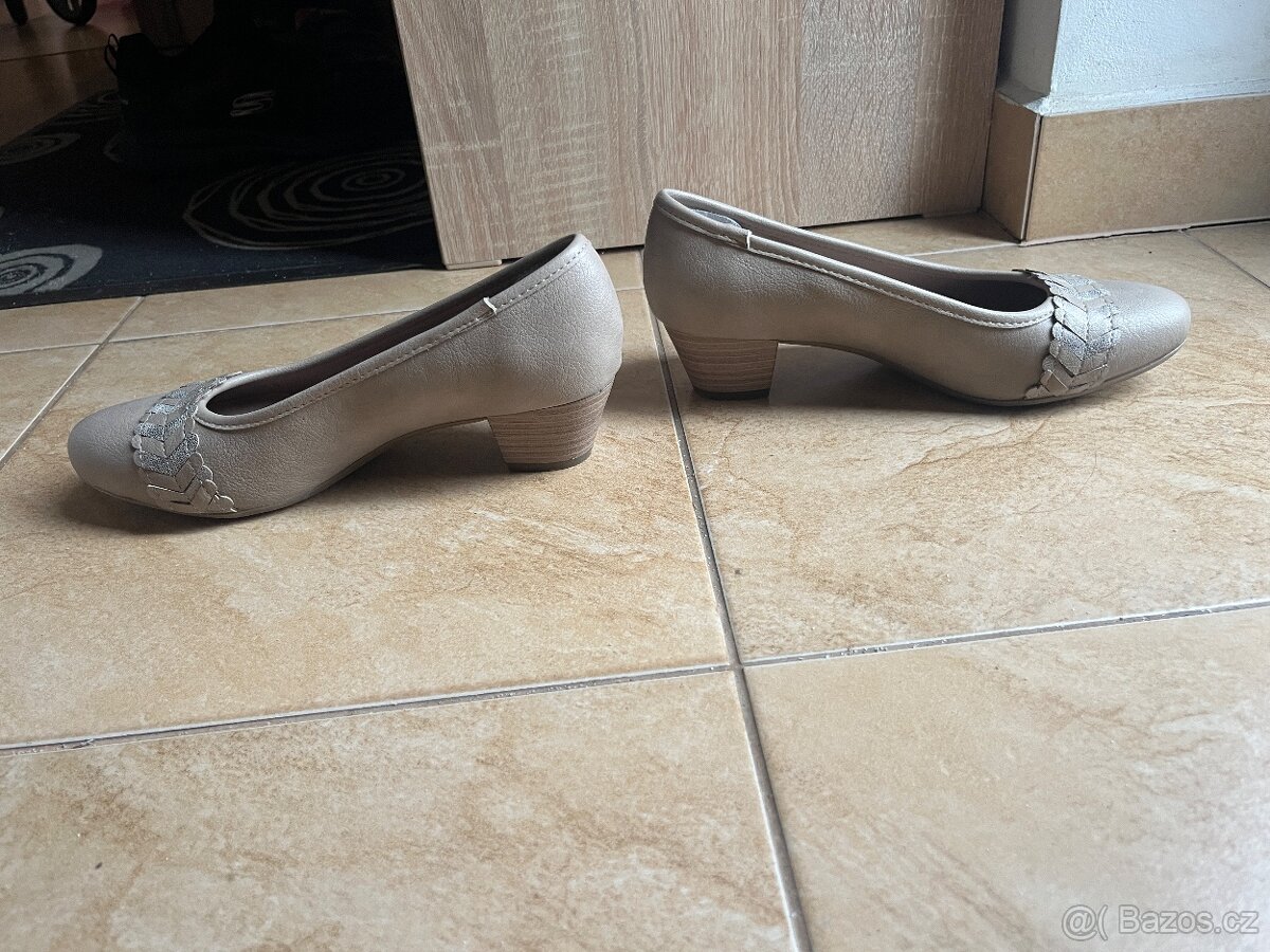 Dámská obuv vel. 38 - 2