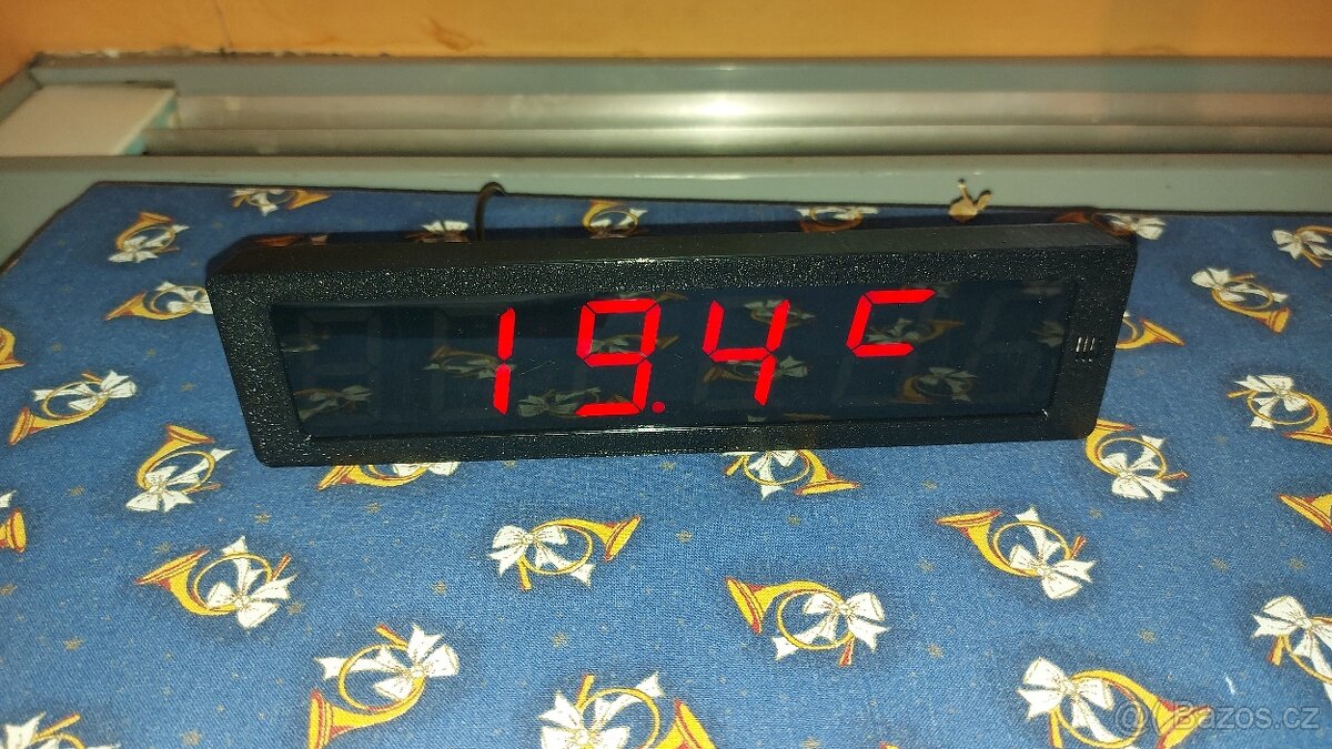 Prodám nástěnné digitální hodiny - 2