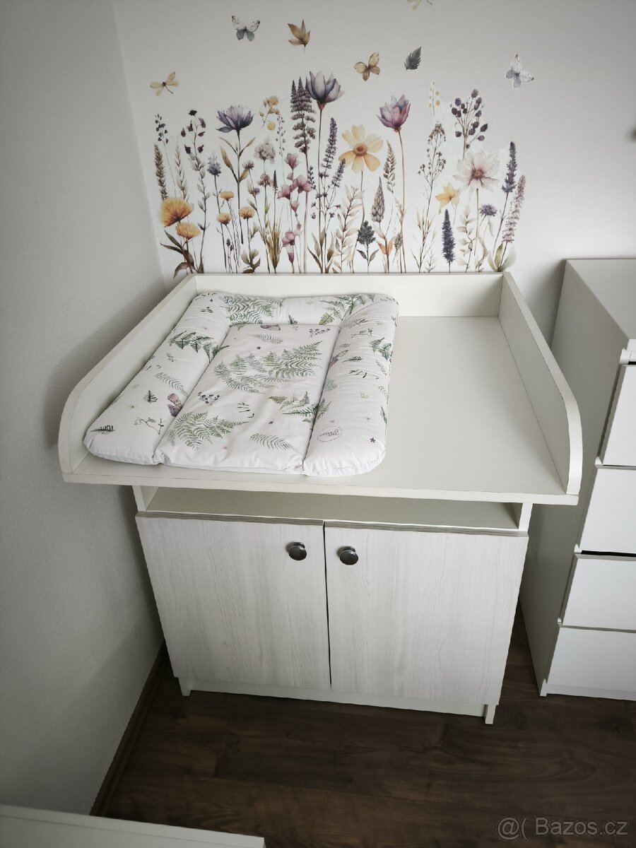 Přebalovací komoda + nová podložka - 2