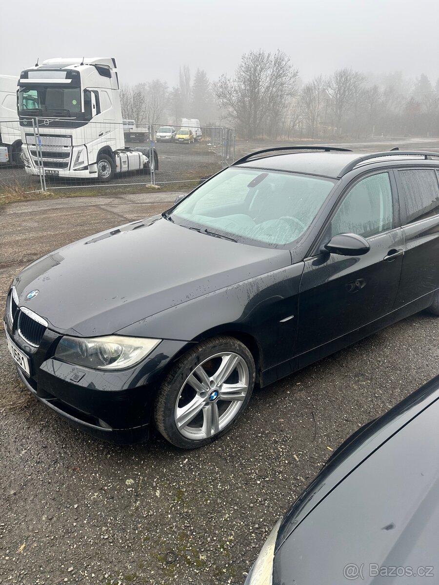 Prodán náhradní díly Bmw e 90 - 2