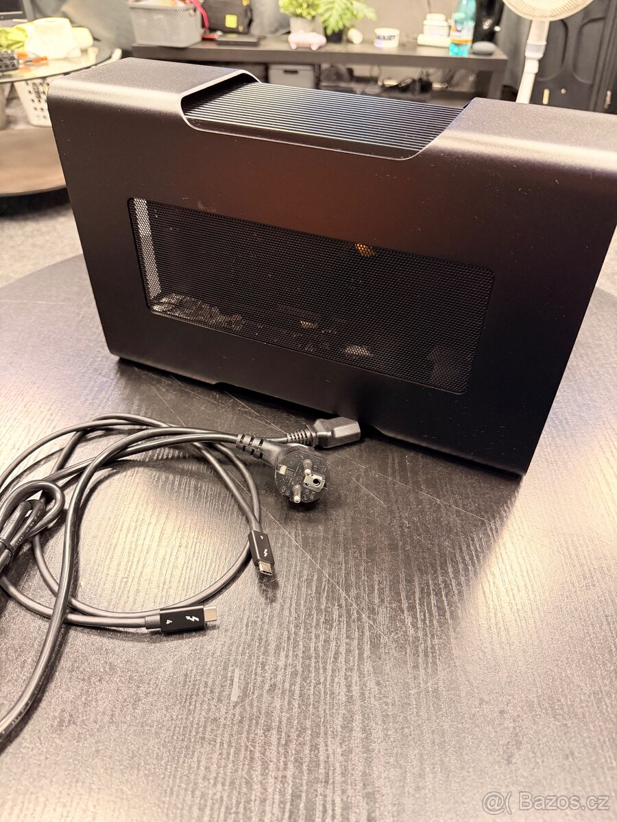 Razer Core eGPU Thunderbolt 3 (RC21-0094) - 2