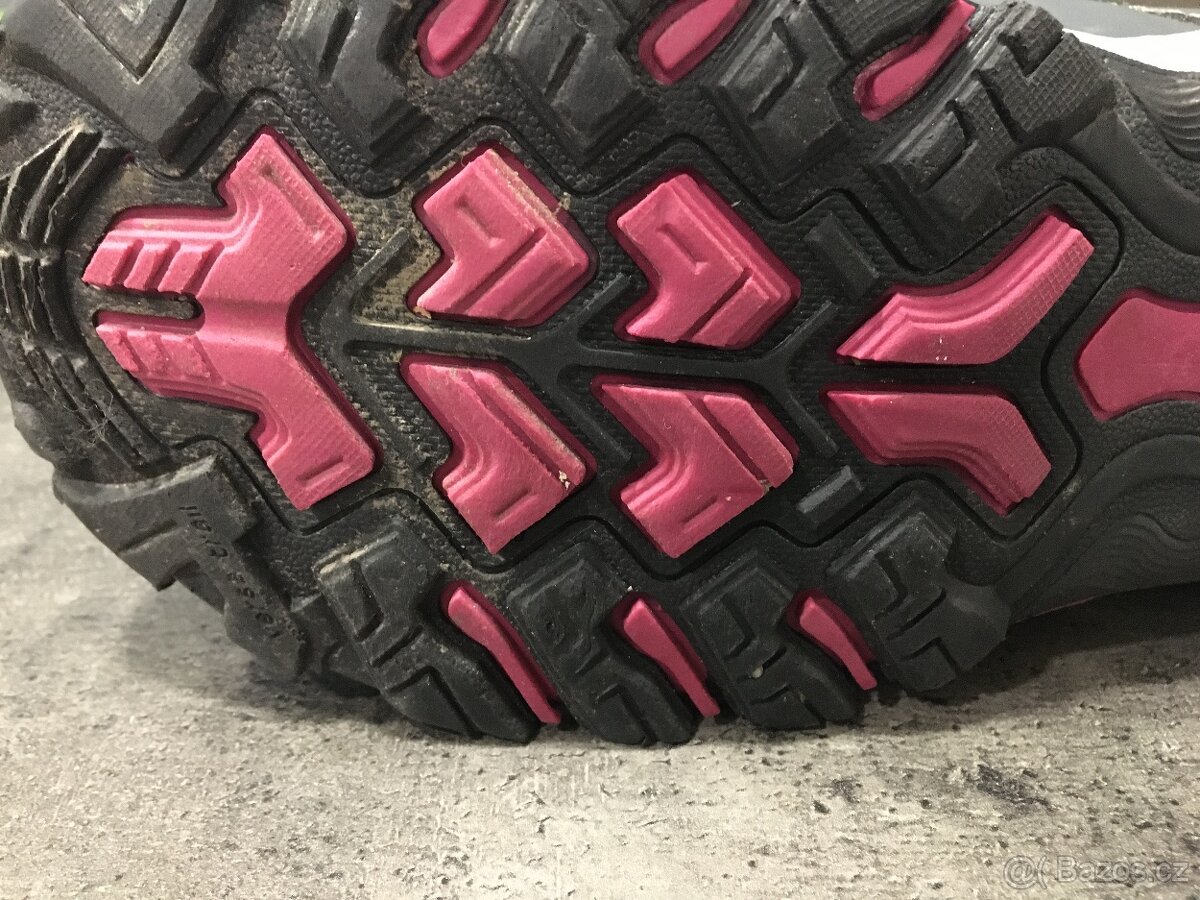 nepromokavé zateplené boty vel. 35 - 2