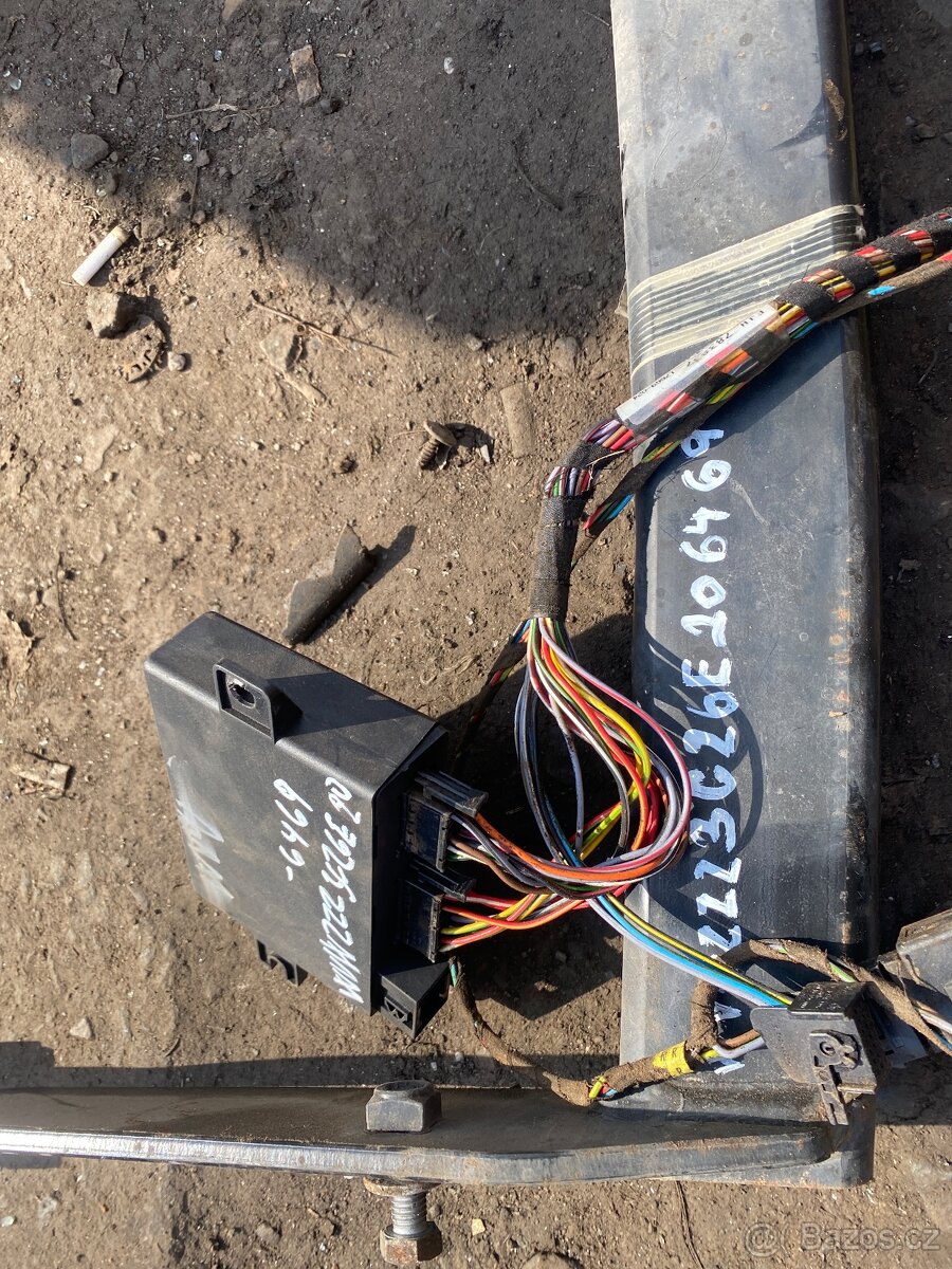 Tažné zařízení Passat VW B6 original vestfalia - 2