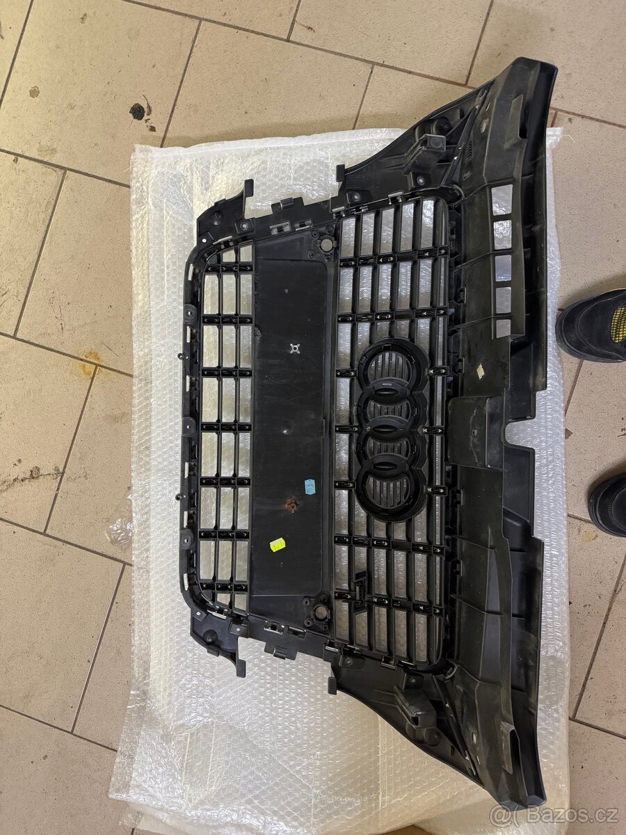 Mřížka Audi s3 8p - 2