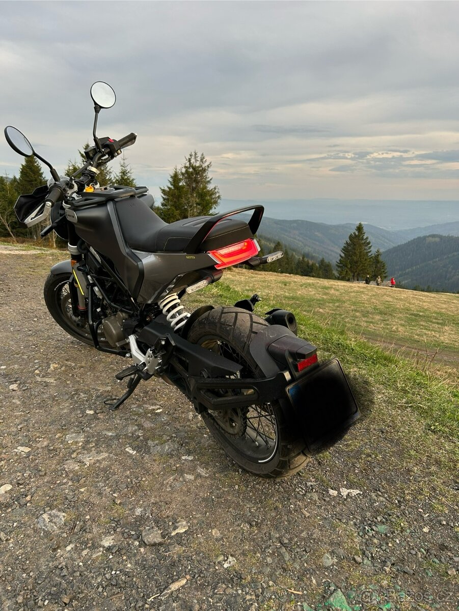 Husqvarna Svartpilen 125