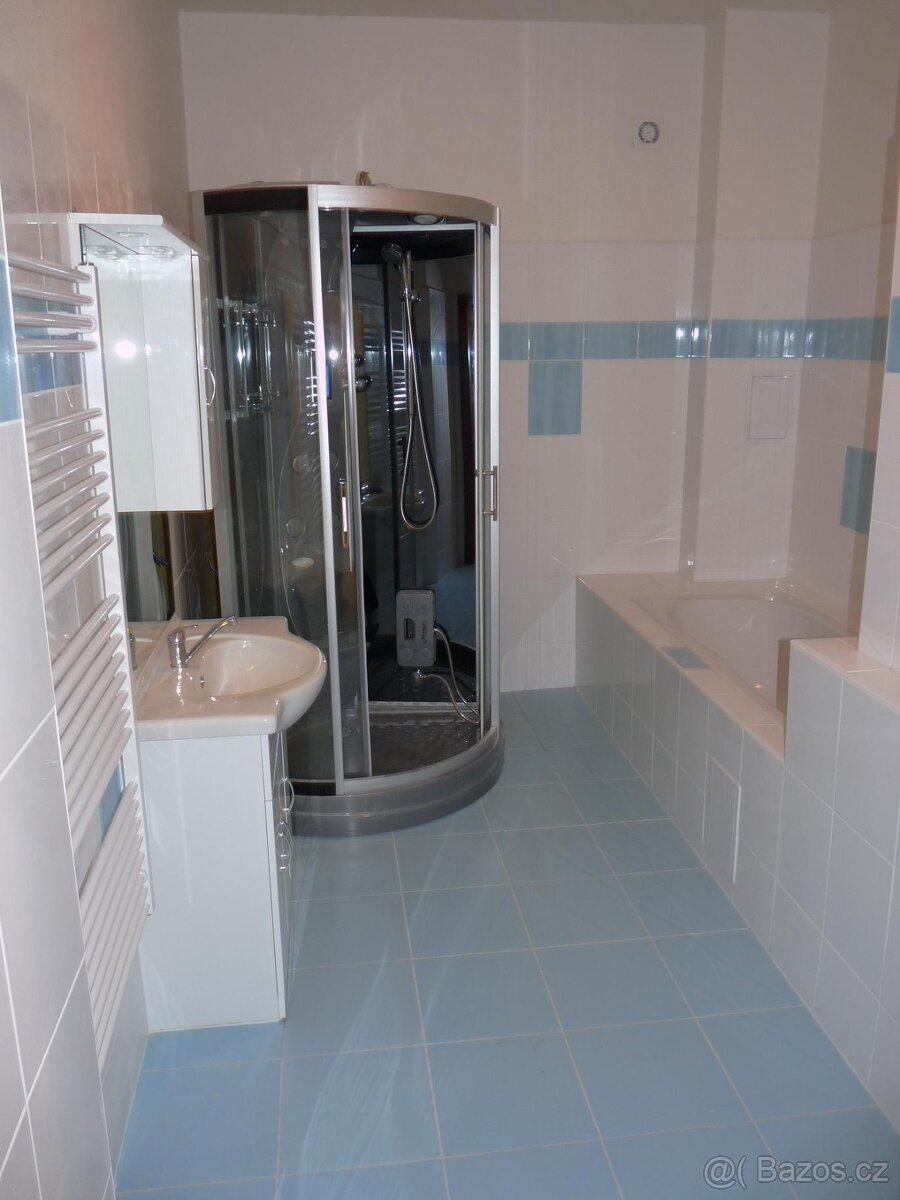 4+kk se šatnou 102,8m2 + zahrada - 2