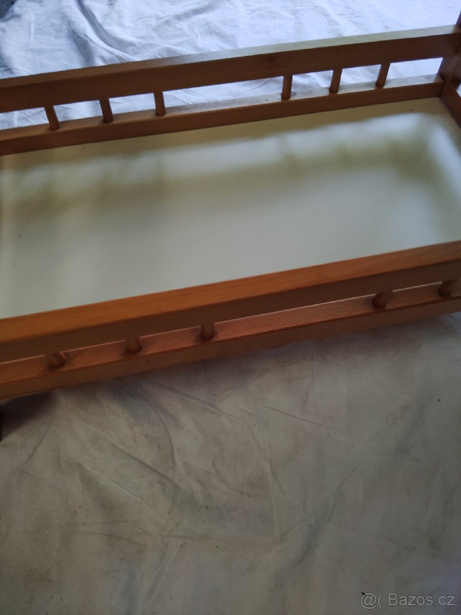 Dřevěná postýlka pro panenky - 2
