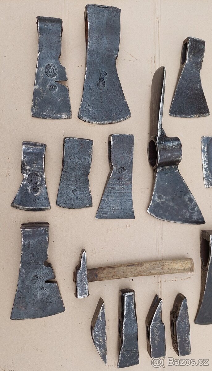 Sekera stará kladiva - rezervace do soboty - 2