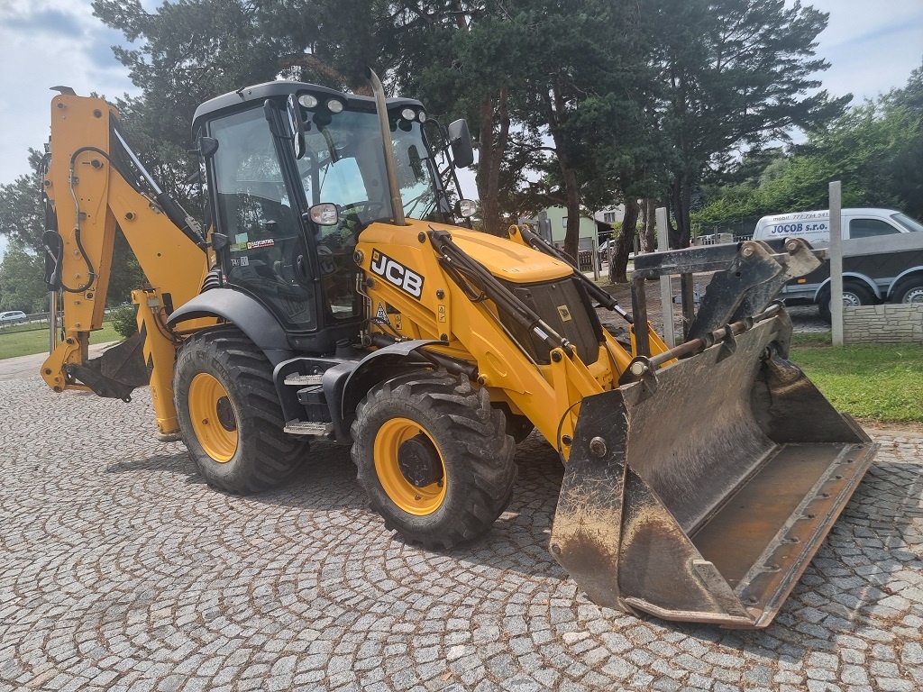 JCB 3CX Contractor - 1750mth TOP stav, plná výbava - 2