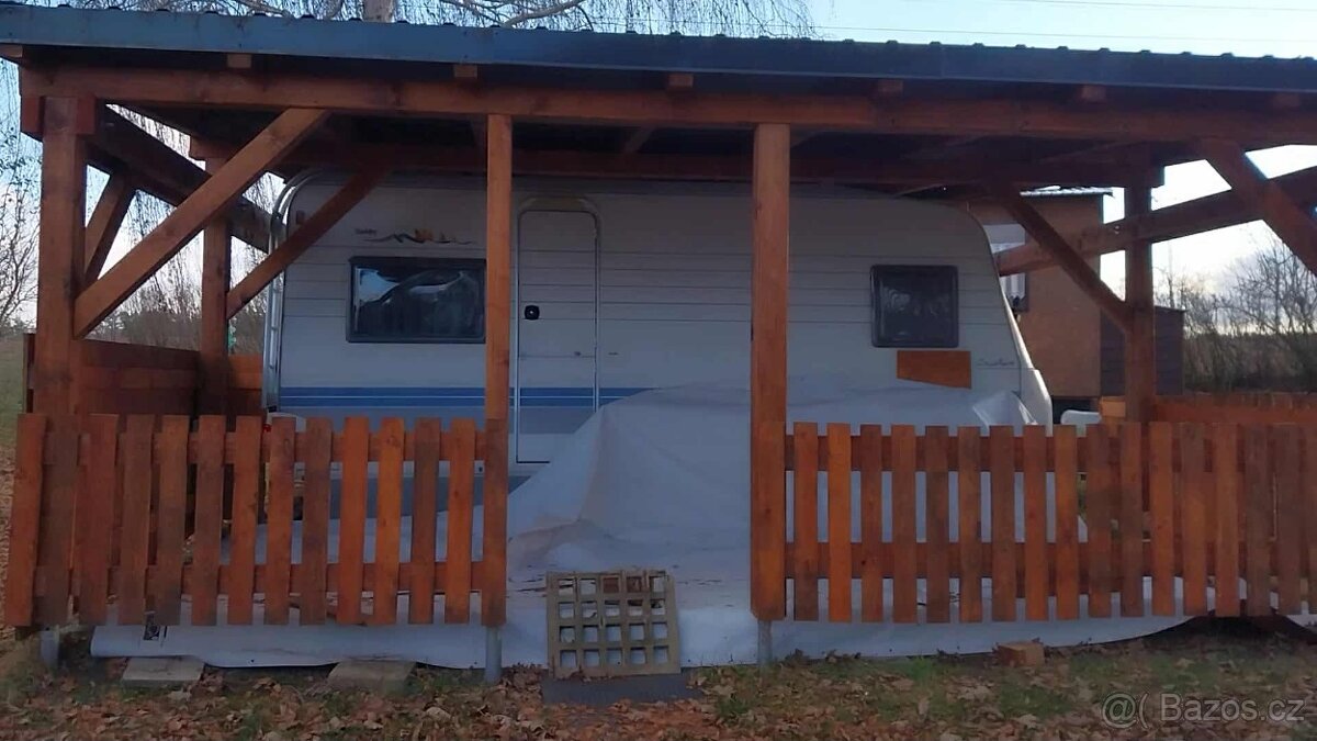 Karavan s přístřeškem - 2