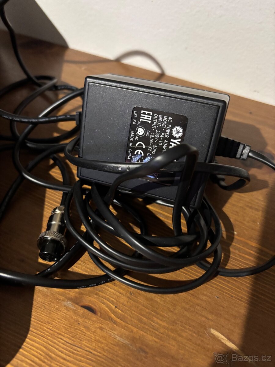 Mixážní pult Yamaha MG10XUF - 2