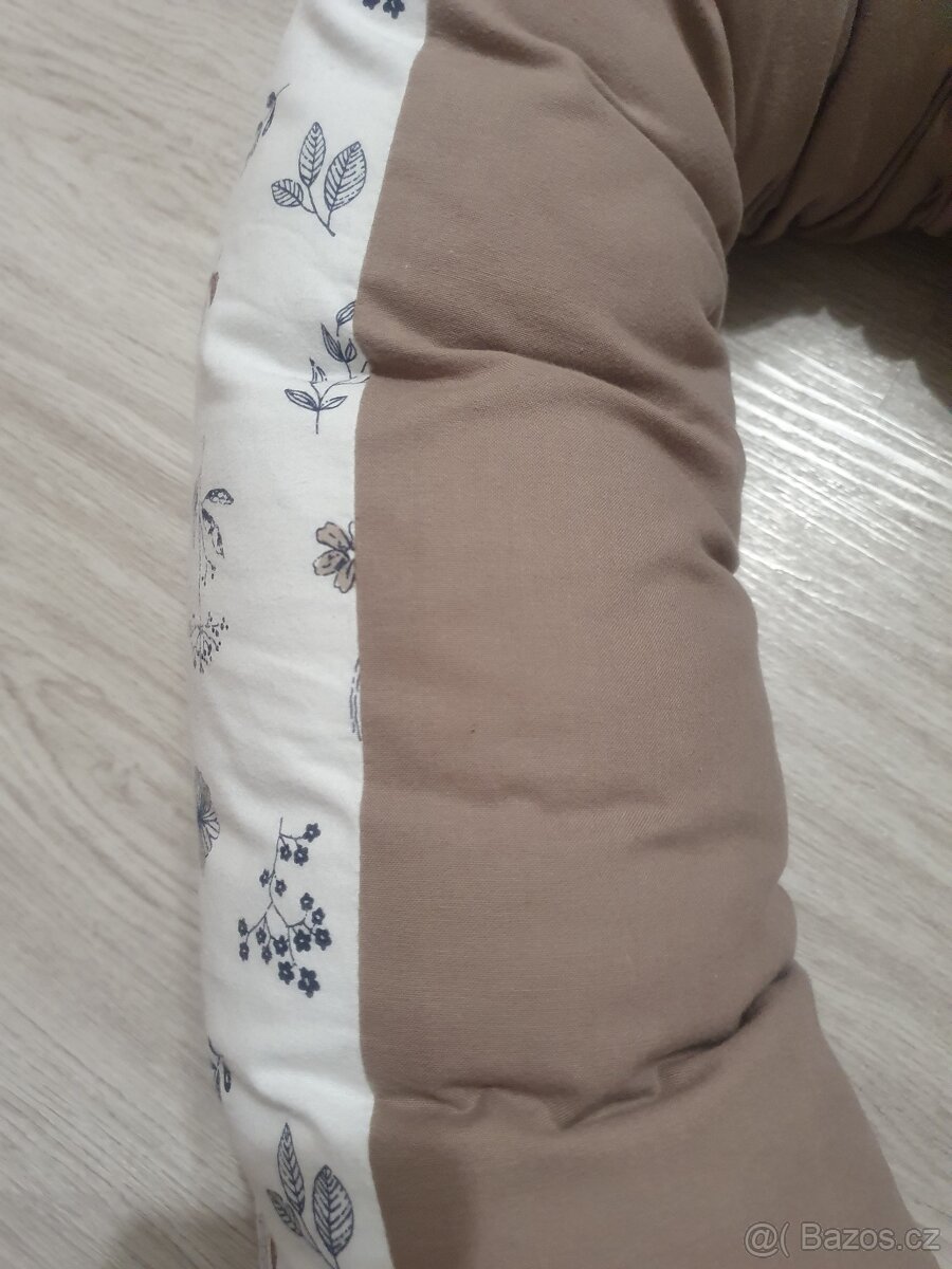 Kojící polštář - 2