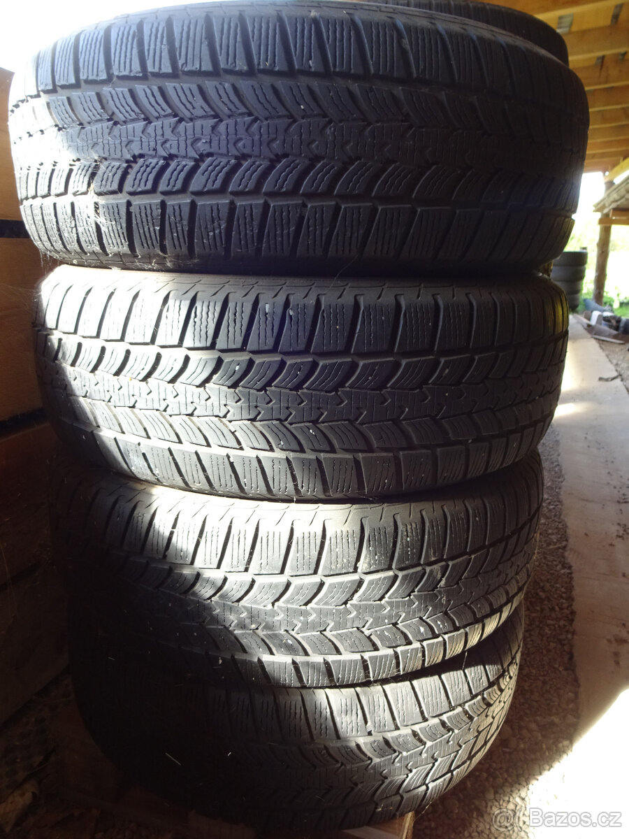 Zimní pneu 225/65/17 - možnost obutí - 2
