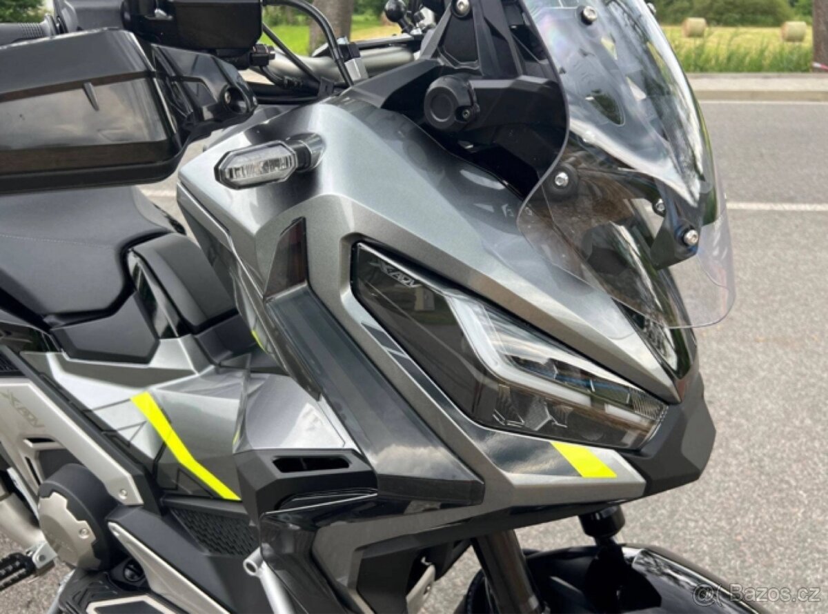 Prodám HONDA X-ADV SPECIAL EDITION - 2