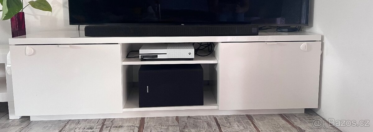 Televizní stolek - 2
