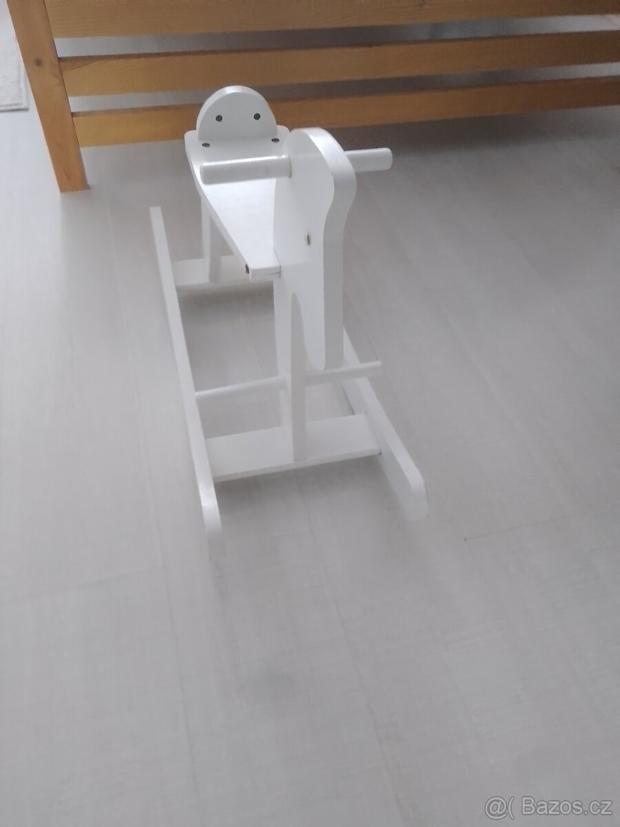 Dřevěný houpací koník - 2