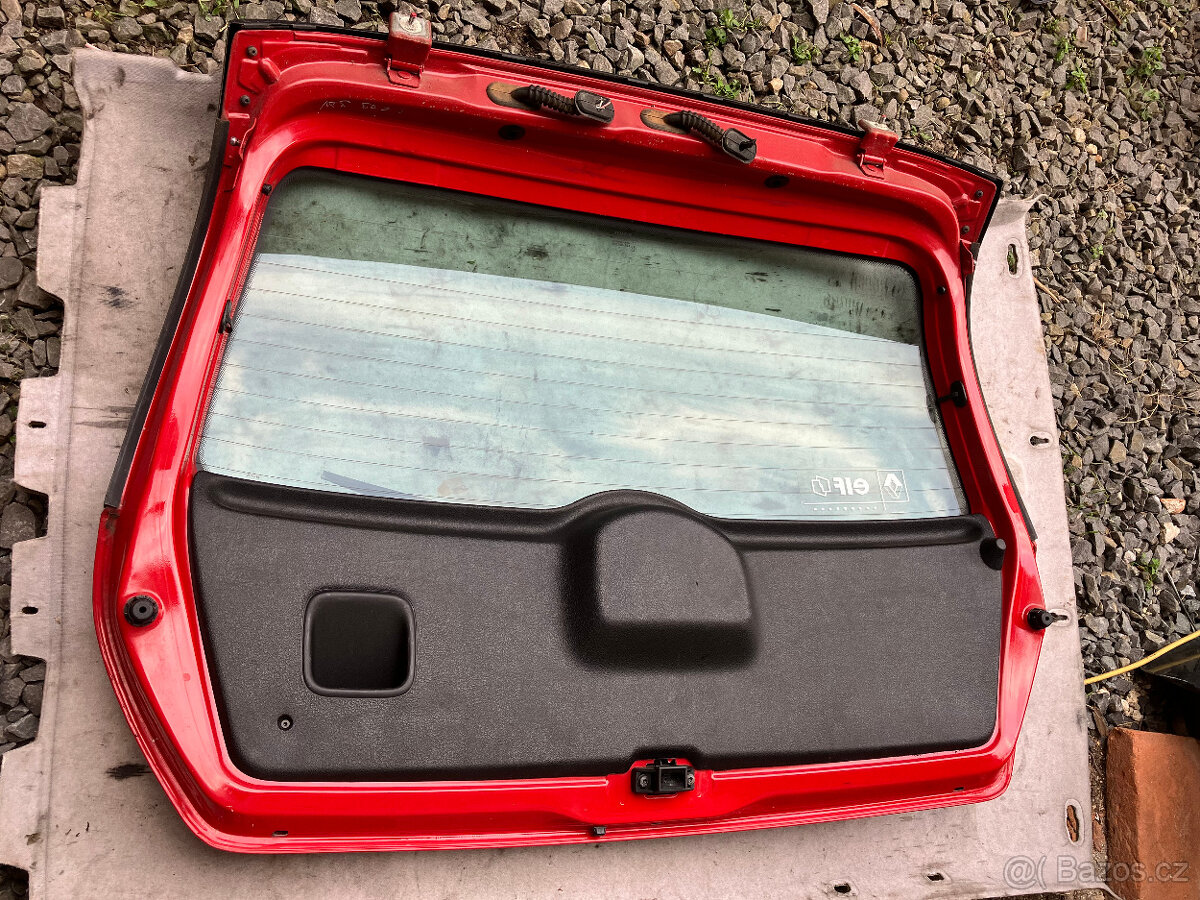 5. dveře Clio II - 2