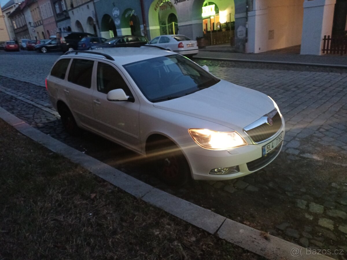 Škoda Octavia 2 1.6 77kw - 2