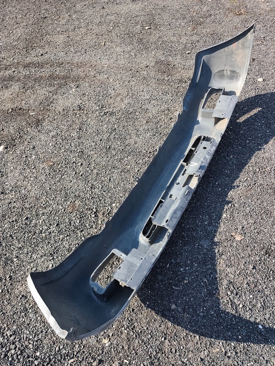 Toyota HDJ100 přední nárazník - 2