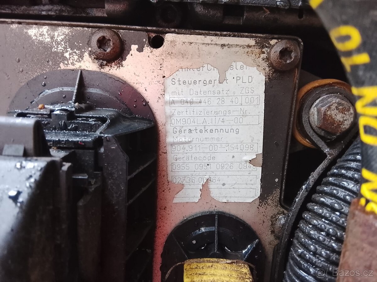 Motor, převodovka Mercedes - 2