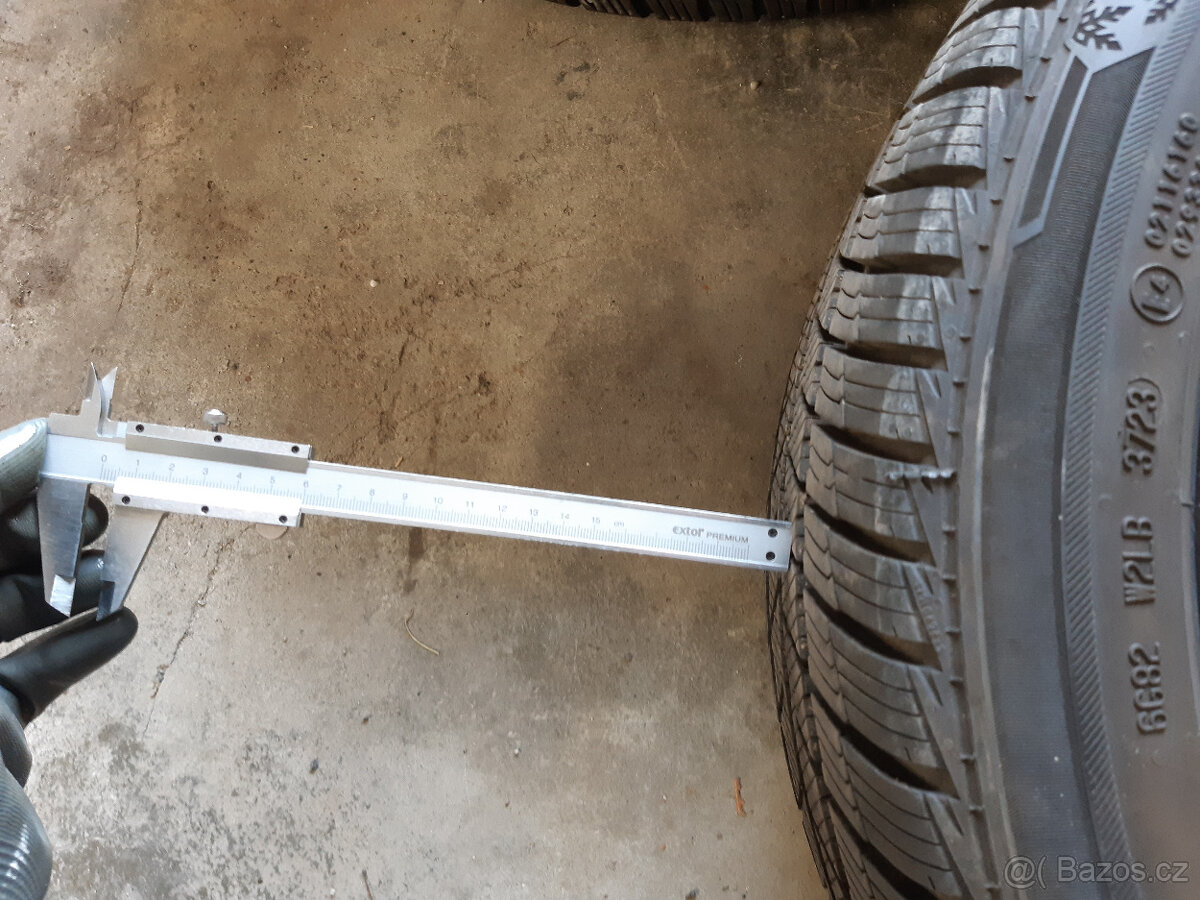 Barum Polaris 5 225/45 R19 V XL - 2