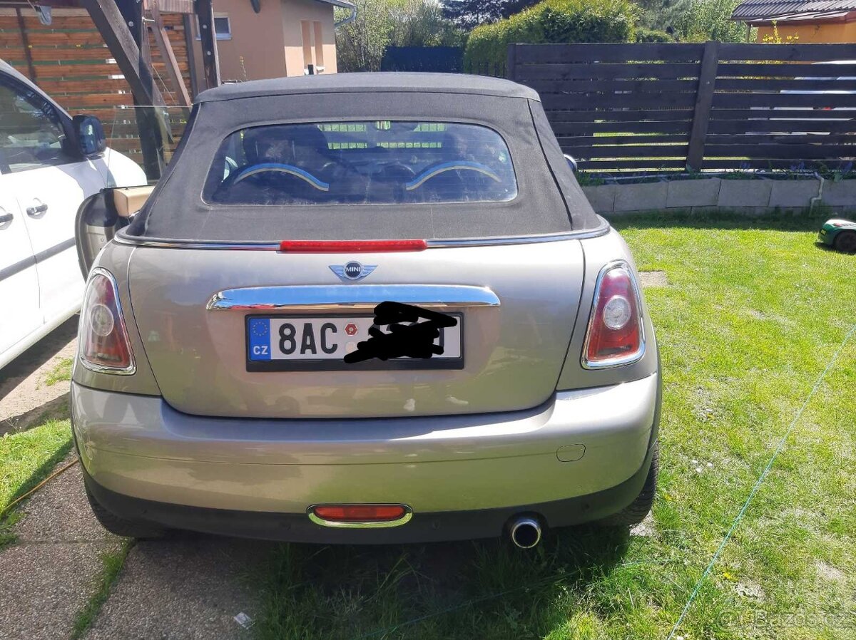 Míní Cooper Cabrio - 2
