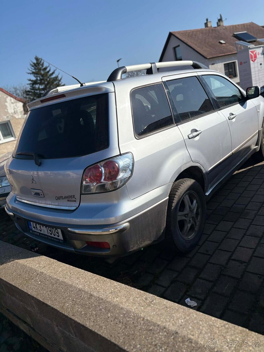Prodám Mitsubishi outlander 2.4 benzin - 2