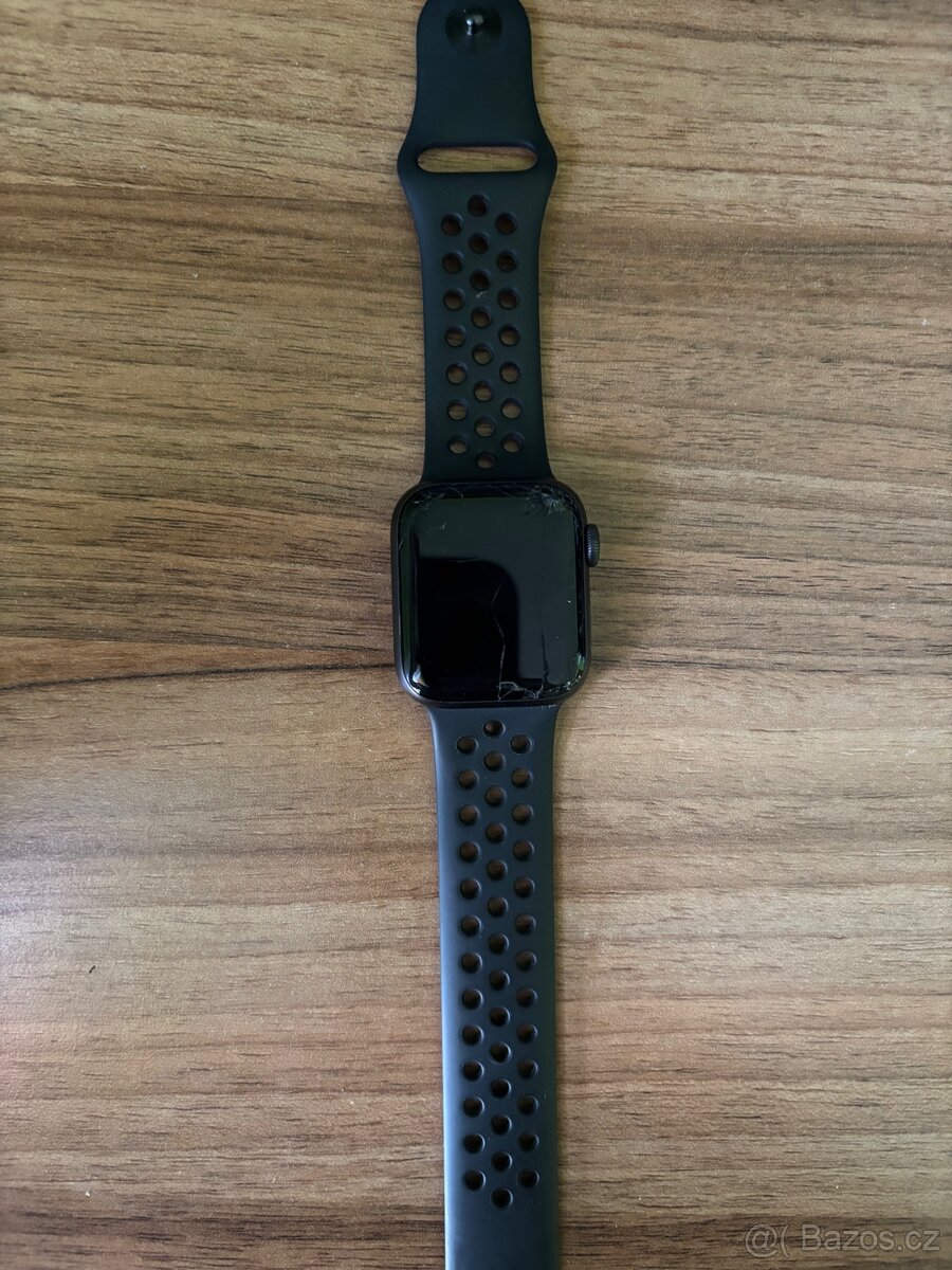Apple Watch 5 Nike edition - 2